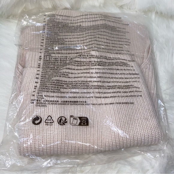 H&M 100 % wool knit sweater vest kids size 6/7 NWT - Picture 16 of 16